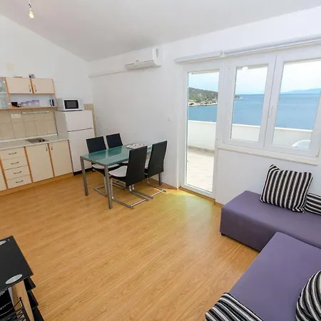 Apartament Ana Vinišće